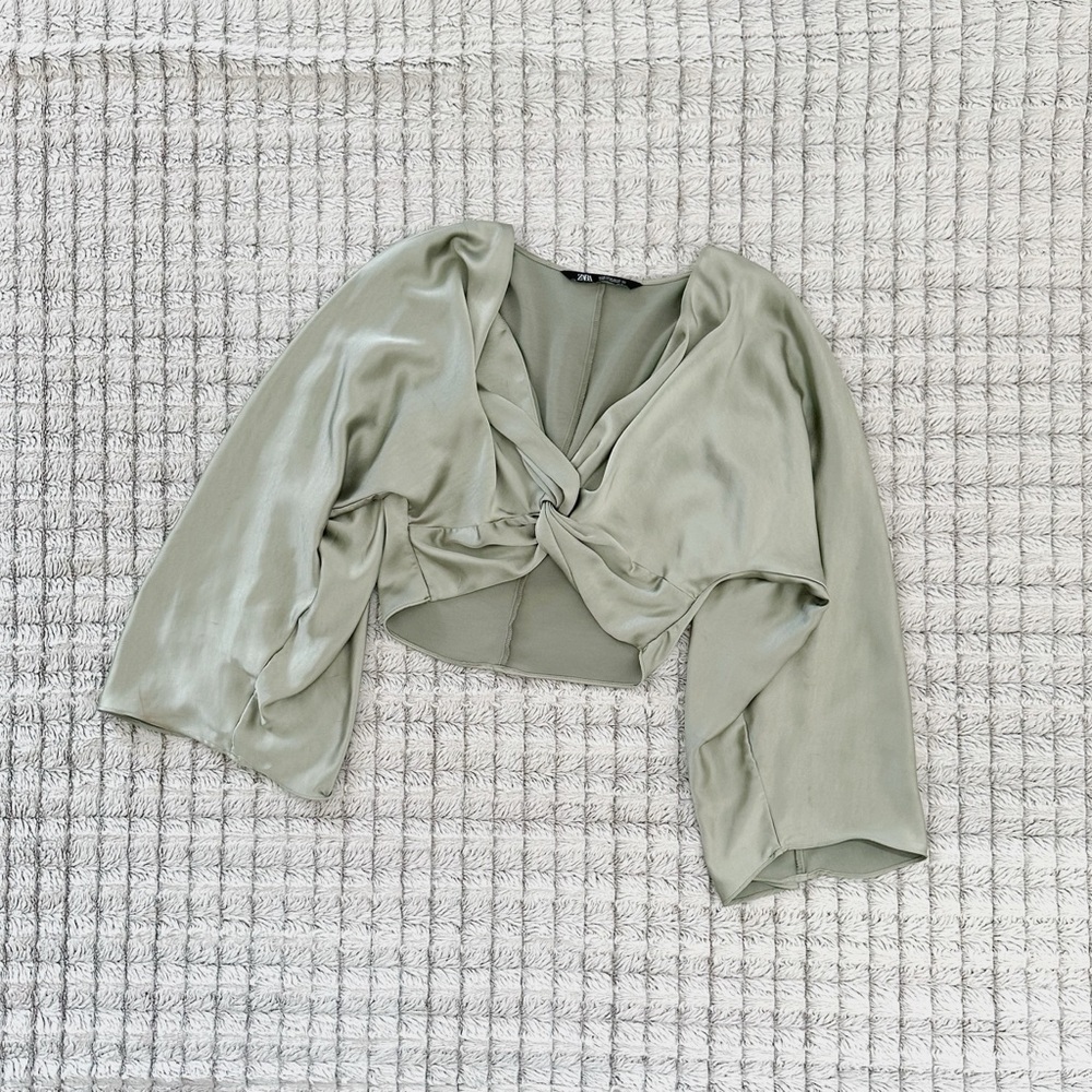 Zara Green Satin Bell Sleeve Crop Blouse with Tie Front - Picture 3 of 6
